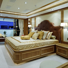 M/Y "Emerald Star": the classic taste