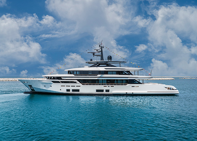 First all-aluminium Custom Line 50 superyacht...